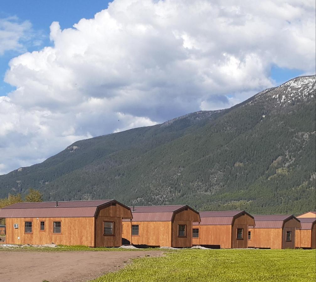 Glacier Acres Guest Ranch Μοτέλ Columbia Falls Εξωτερικό φωτογραφία