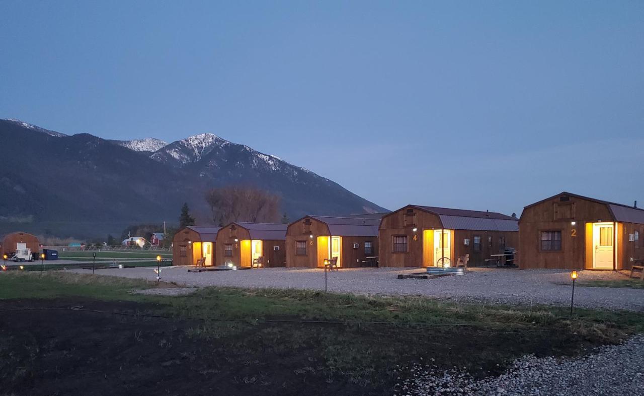 Glacier Acres Guest Ranch Μοτέλ Columbia Falls Εξωτερικό φωτογραφία